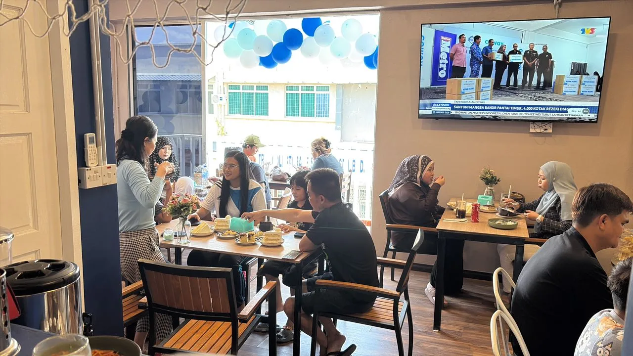 Food and drinks at Kopi & D'zert
